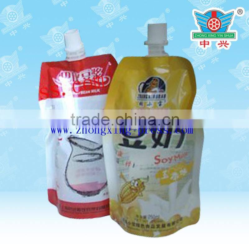 Customized reusable liquid stand up drink pouch with corner spout