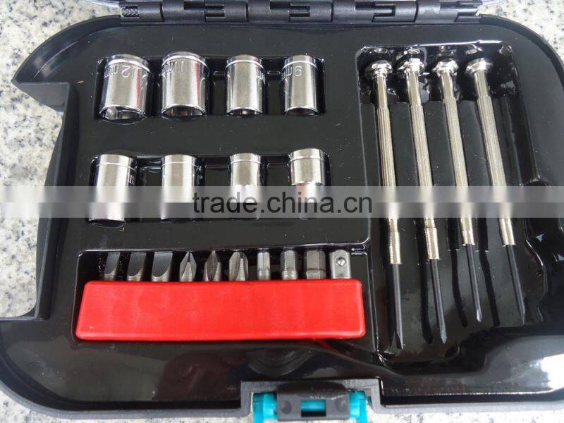 25pcs Emergency hand tools set/kit with LED flashlight torch