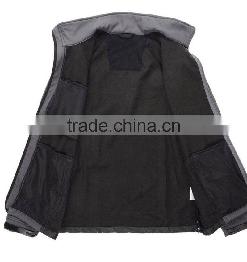 reverse zip waterproof wholesale softshell jacket with chest and side pocket