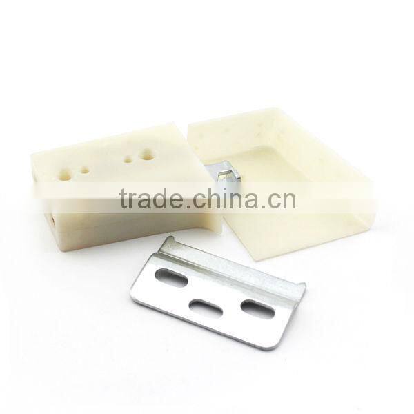 Kitchen drawer hangers