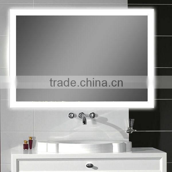 portable lighted mirror