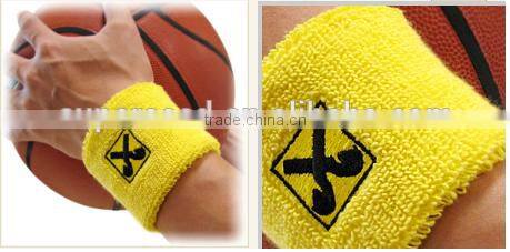wristband with zipper pocket custom wristband