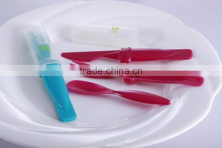 2016 Unique design Baby cutlery set stainless steel with delicate mental Carved handle, brushed stainless steel edging trim