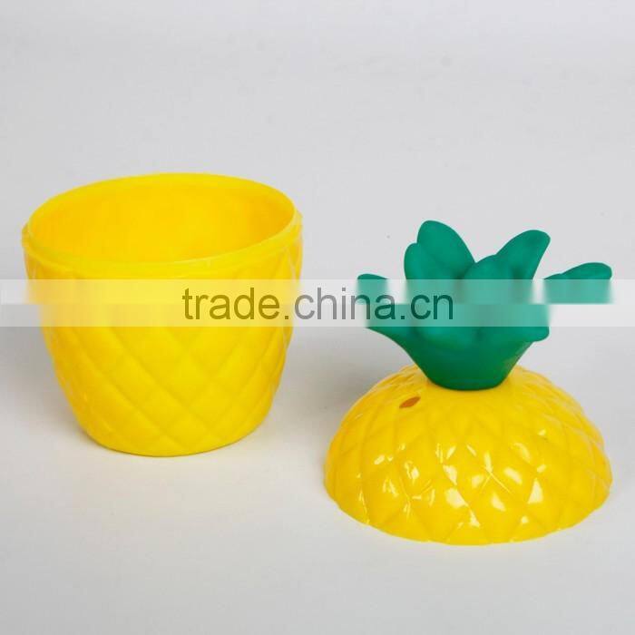 Pineapple Cup With Straws