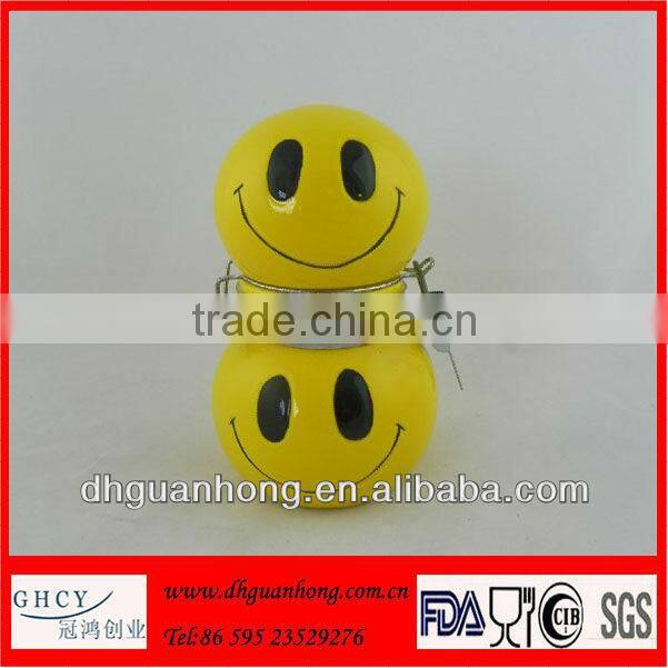 ceramic spice jar with metal clip