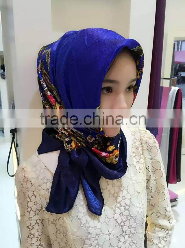 S446 Popular leisure design muslim square scarf