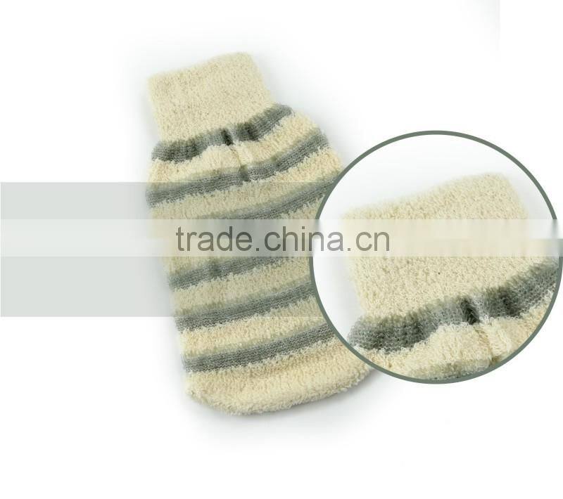 Nylon exfoliating bath gloves for shower