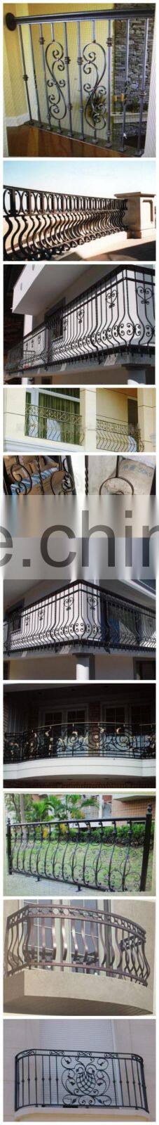 Wrought iron balcony balustrade design