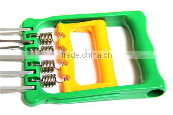 DKS 55200 Chest Expander Sporting