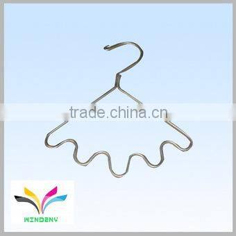 China supplier high quality unique custom new design wire decorative dress stand