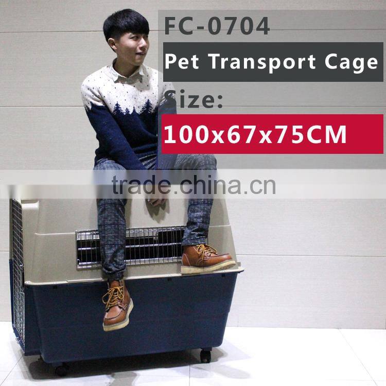 Soft and convenient carry pet house
