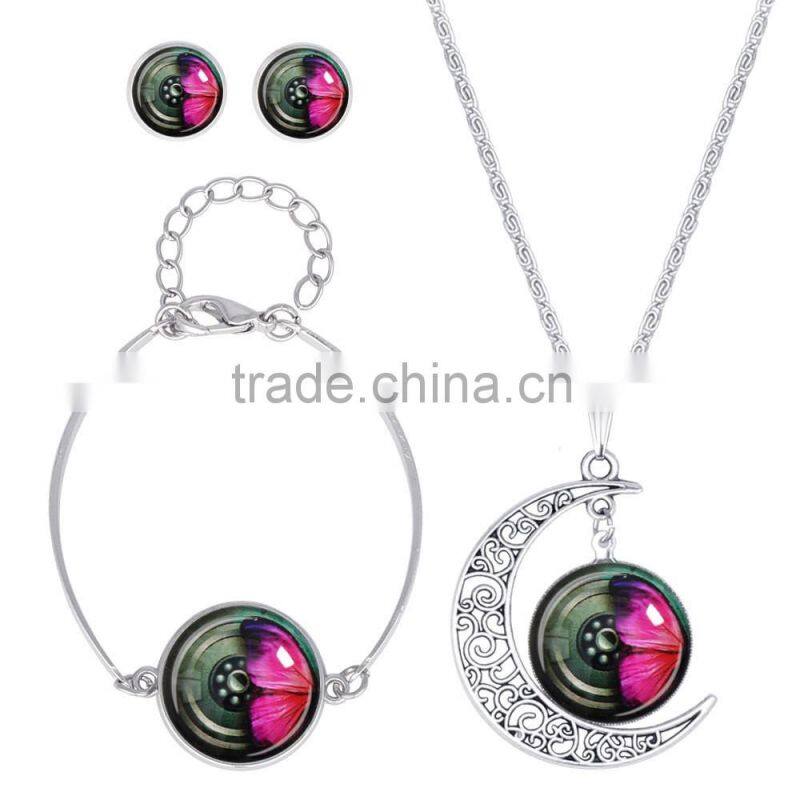 High Retro Sweater Chain Pendant Yin Yang Pattern Glass Cabochon Necklace
