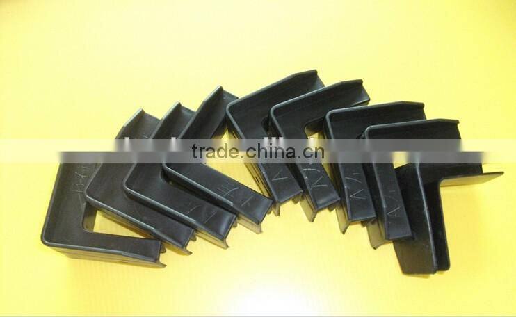 Black plastic non-foldable edge corners for danpla box