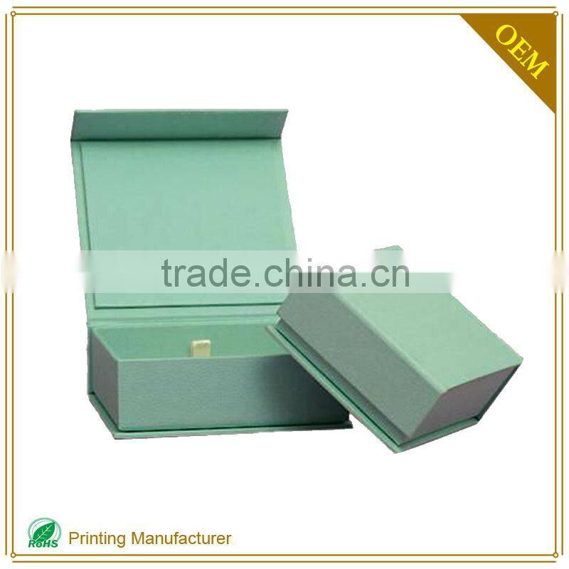 White Premium Hard Paper Gift Box With Lid Tray Custom Logo