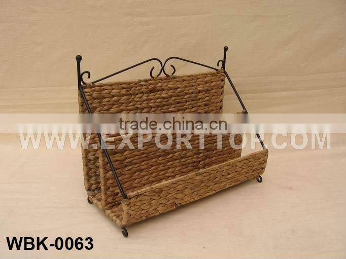 New design of water hyacinth storage baskets (july@etopvietnam.com)
