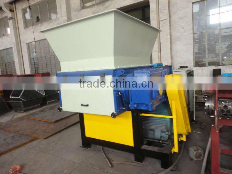 Plastic single shaft shredder