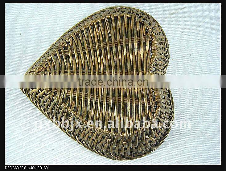 Heart shaped rattan weave storage rattan vagetable trays set of two