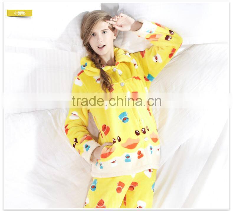 Wholesale Thermal Fleece 100% Polyester Leopard Prints Long Mens Nightgown