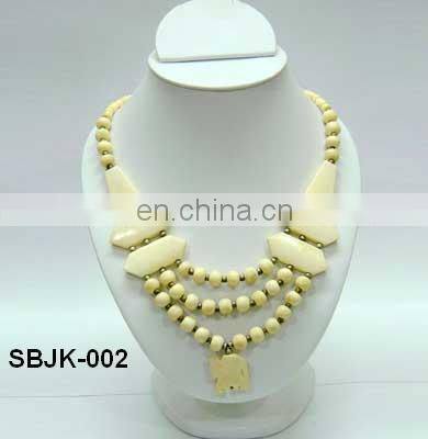 Glass Bead Costume Necklace