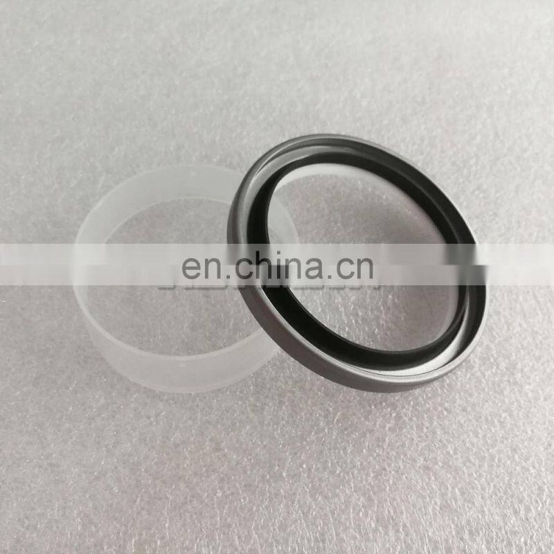 Cummins 6B5.9 heavy-truck crankshaft front oil seal 3804899