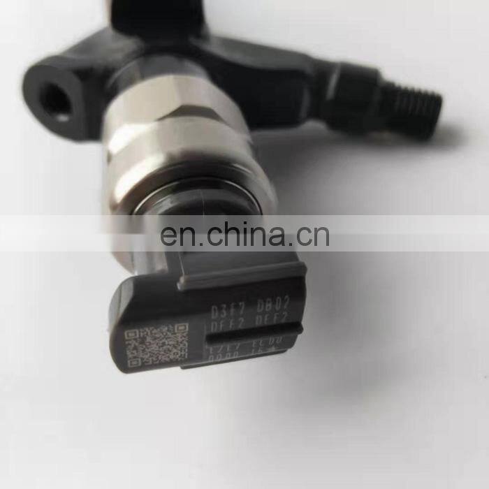 Japan Car Common Rail Fuel Injector 16600-EC00E 16600-EB70A