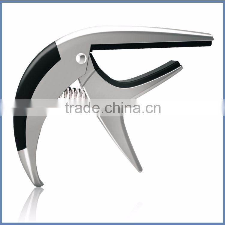 Sensitive tuner with martins guitar capo