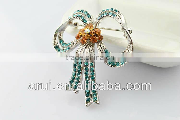 wholesale pins and brooches flowers in pedreria