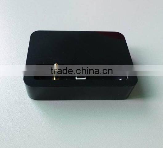 Docking Station, base charger, for iPhone 5/5S with 3.5mm audio output