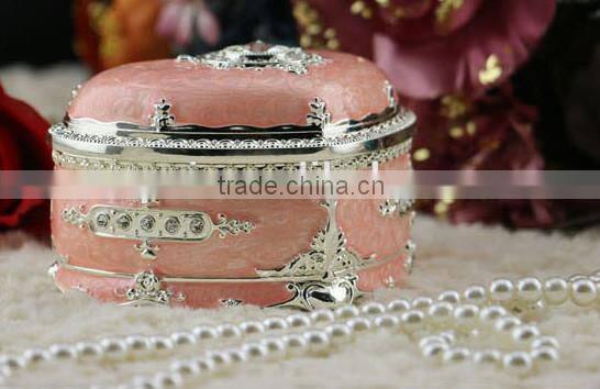 luxury handmade custom heart shaped sliver plating European style lead tin zinc alloy metal jewelry box accessories gift box