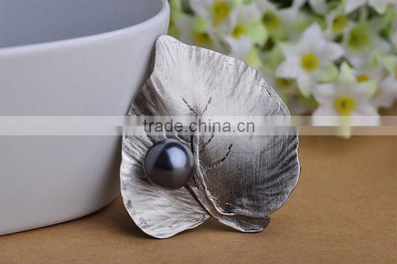 Elegant antique bronze custom china wholesale brooch