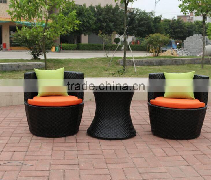 Hot Selling Manufactory Combination PE Rattan Garden Furniture Set in Garden