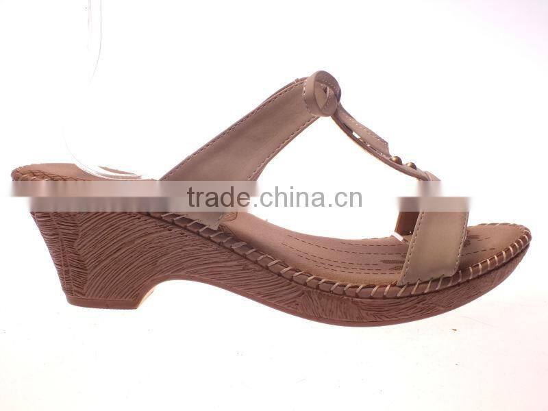 Ladies fancy low heel shoes wood grain wedge heel slippers