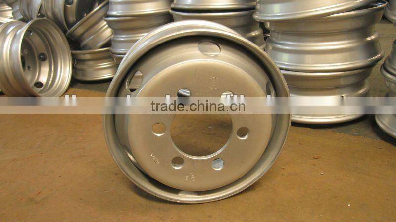 Tubeless wheel rim 8.25X16.5