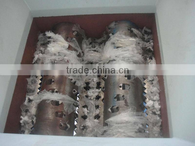 Two shaft jumbo bag shredder