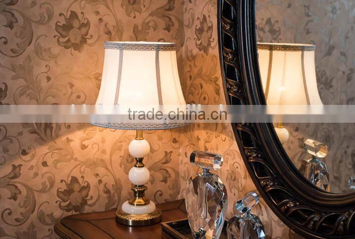 European style metal carving decoration white color lampbody fabric lampshade home use table lamp