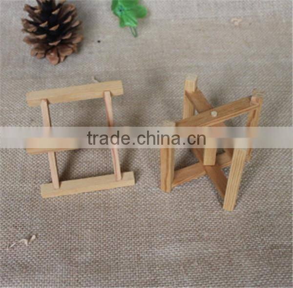FSC handmade foldable mini wooden craft rack