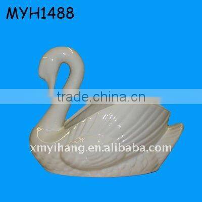 swan art white ceramic vase