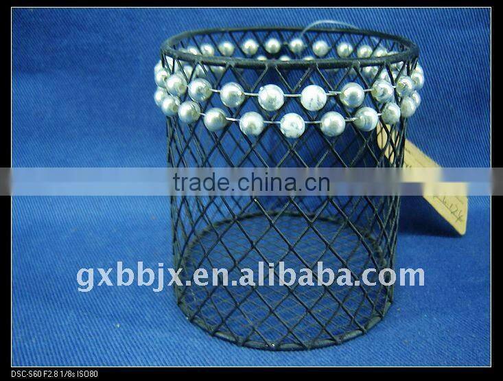 Egg shaped black wire decorative with white pearl brush holder crafts