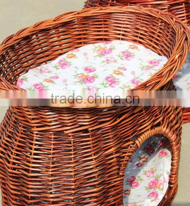Wholesale cheap wicker custom indoor dog house with balcony