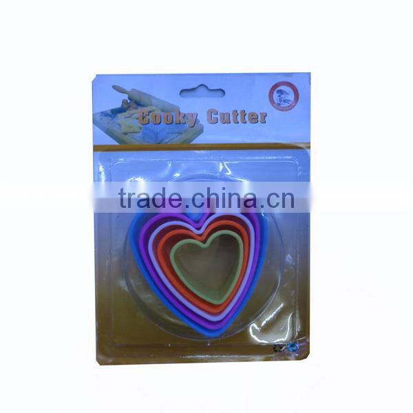 5PC Plastic Heart Shape DIY Cookie Mold