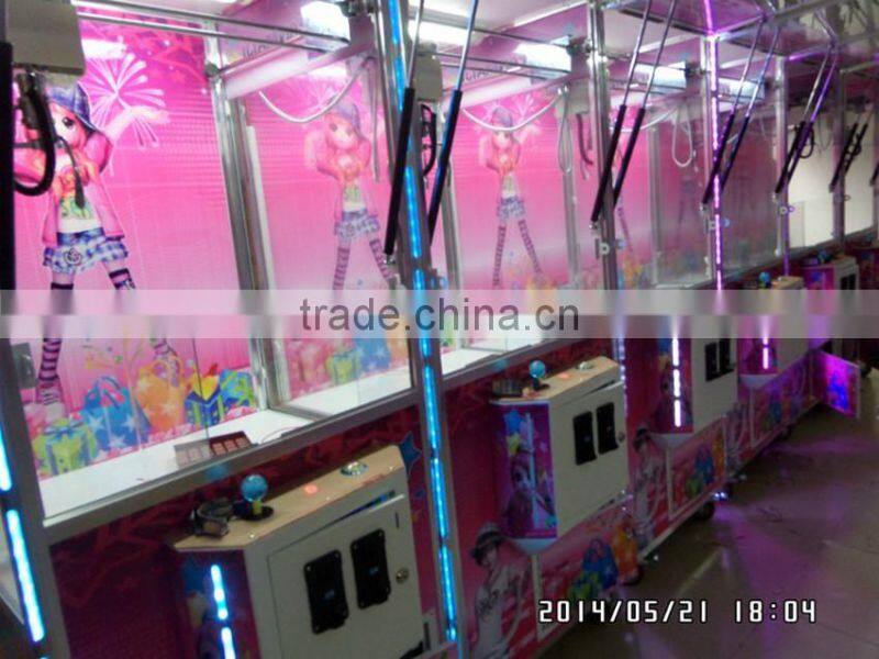 Hello Kitty Cheap prize vending game machine/ claw crane games machines