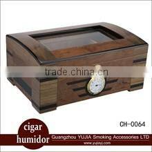 portable cedar wooden cigar humidor gift set with croco leather