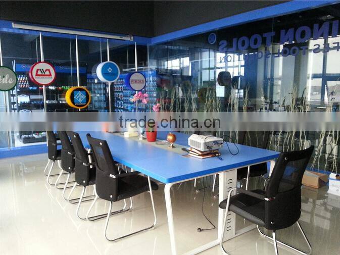 Sanding Block with rotary handle