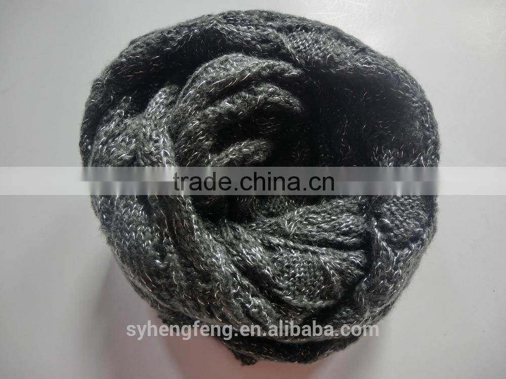 Wholesale fashion two-pieces knitted hat and scarf