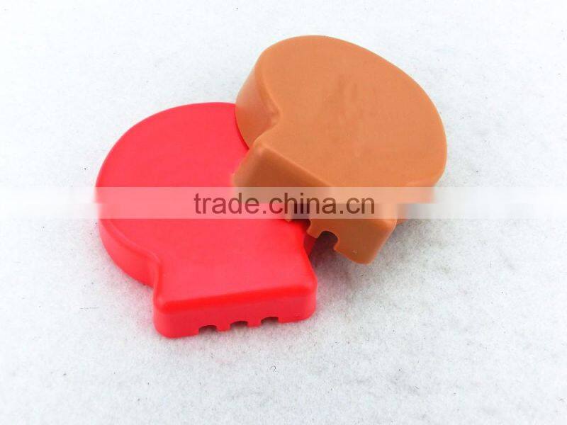 Popular hot sell bottom price ashtray