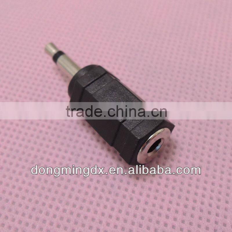 Mono Audio 3.5 male to 3.5 female connector adapter