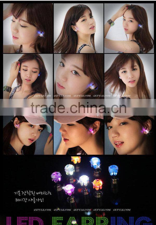 1Pair LED Light Up Earring Stud For Dance Party and Club Girls