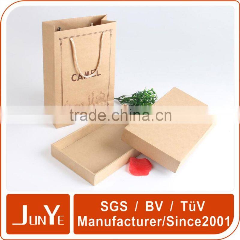 text and graphics inside and outside medium dimension 5*5 gloss cover box