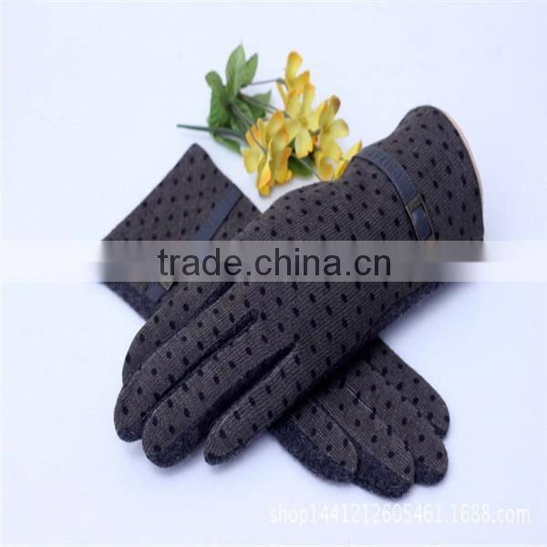 Wholesale fashion woolen gloves For Lady