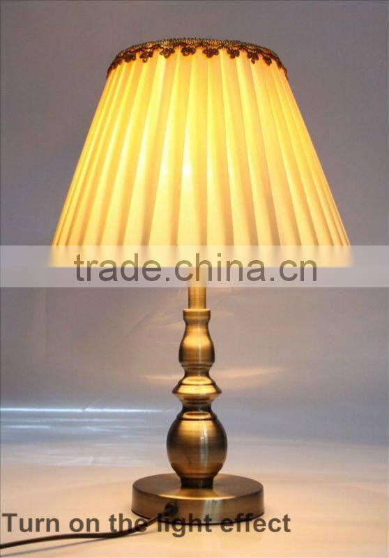 yellow shade Table top magnifying lamp